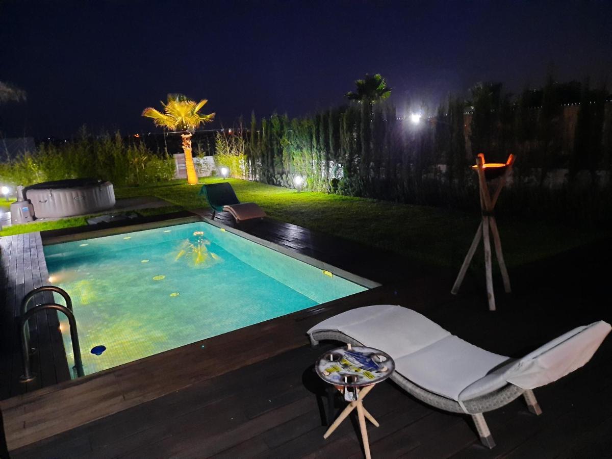 Superbe Villa Avec Piscine Plages Des Nations Рабат Экстерьер фото